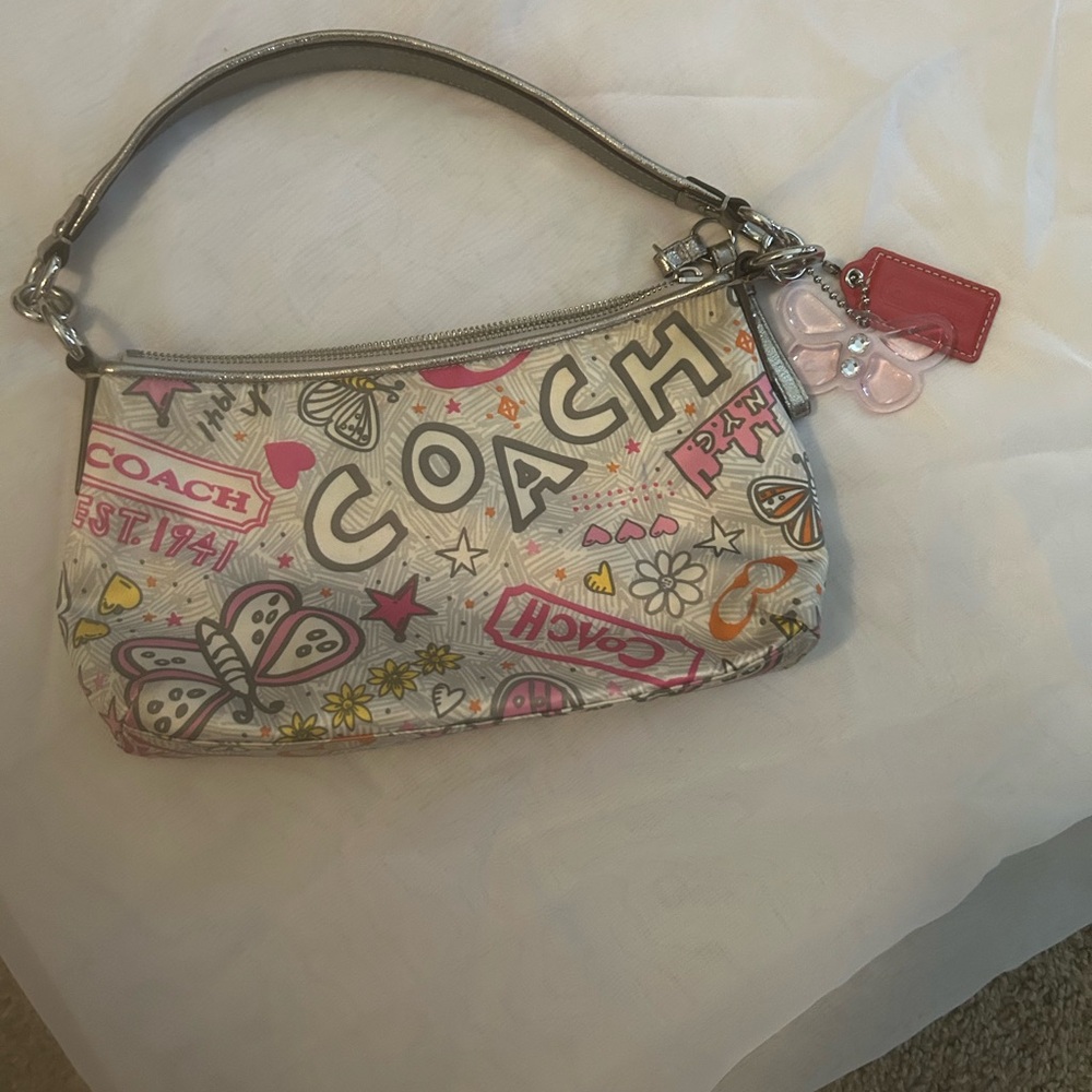 Vintage Coach White and Pink Signature Print Shoulder Bag